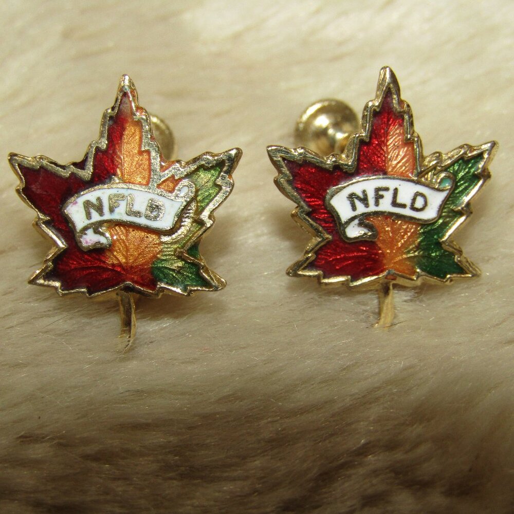 Vintage Maple Leaf Screw Back Earrings